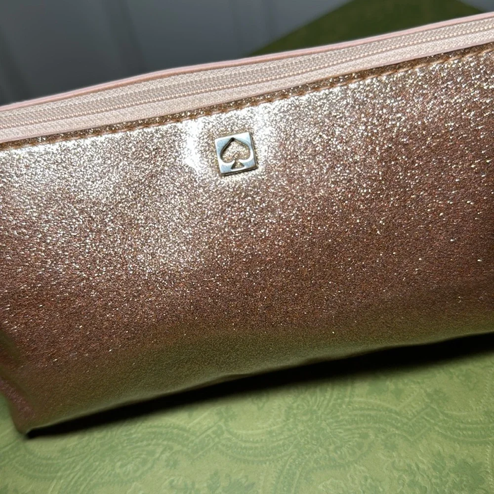Kate Spade zip pouch